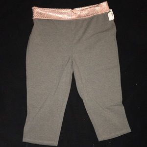 Maurices capris - size 2